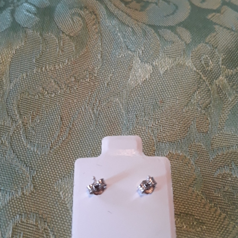 Sterling Silver Cz earrings - Picture 2 of 3